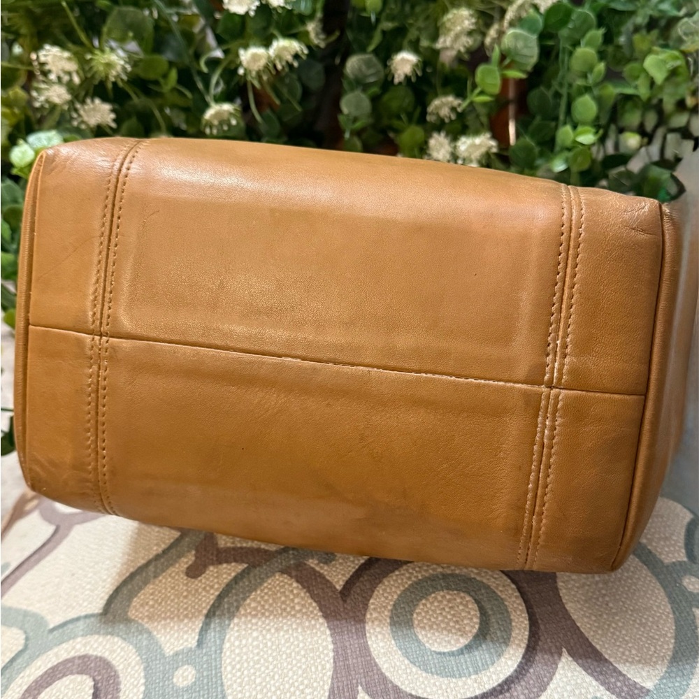 Coach Vintage 1997 Costa Rican leather waverly handbag. - Picture 6 of 11